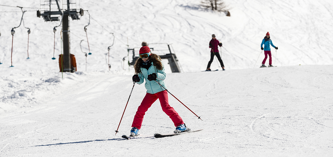 Apprendre le ski au printemps : le bon plan !